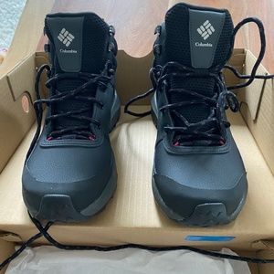 Columbia hiking boots